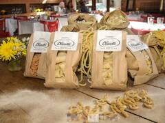 Dónde comprar frutas, verduras y carnes online: los restaurantes ahora hacen delivery de comida y productos frescos