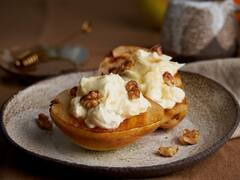 Peras asadas con caramelo, la receta de la abuela que te dará felicidad en cada bocado