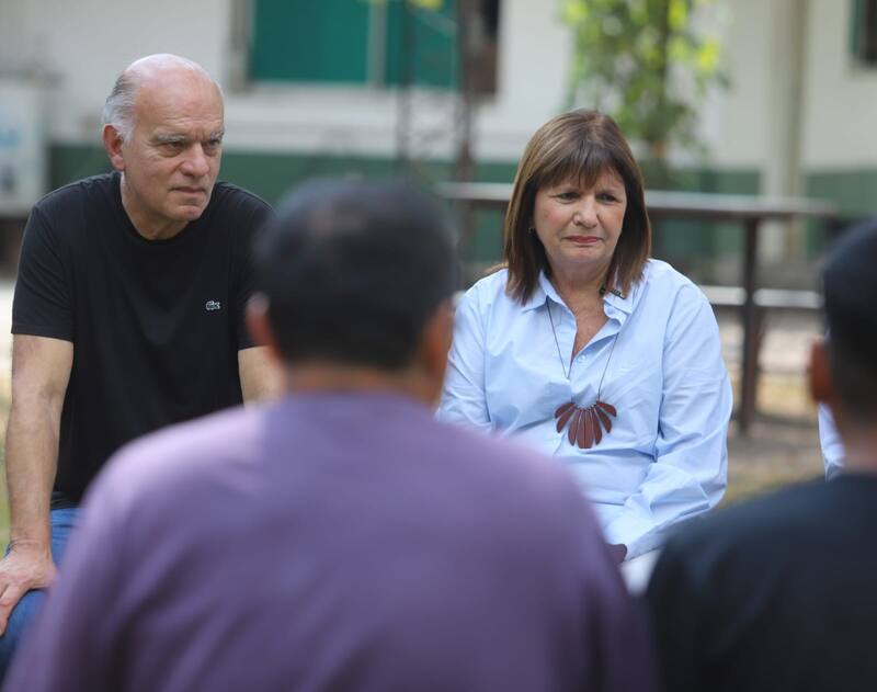 Grindetti y Bullrich en uno de los tantos recorridos de campaña que mantuvieron en los últimos meses.