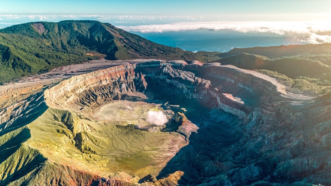 Cr&aacute;ter del Volc&aacute;n Iraz&uacute;