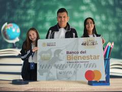 Cambia para siempre la forma de retirar tu beca por el cajero automático: la advertencia del Gobierno