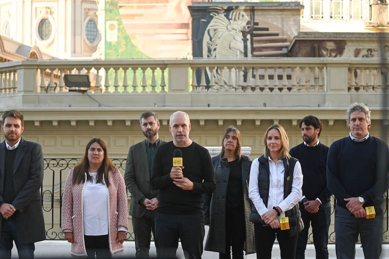 El jefe de Gobierno porteño, Horacio Rodríguez Larreta, en el Casco Histórico.