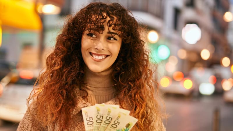 Atención trabajadores: el SEPE permite cobrar subsidio de desempleo y trabajar a la vez siempre que se cumpla con este requisito.