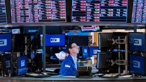 El mercado espera las elecciones y apuesta a un alivio si mejora la gobernabilidad