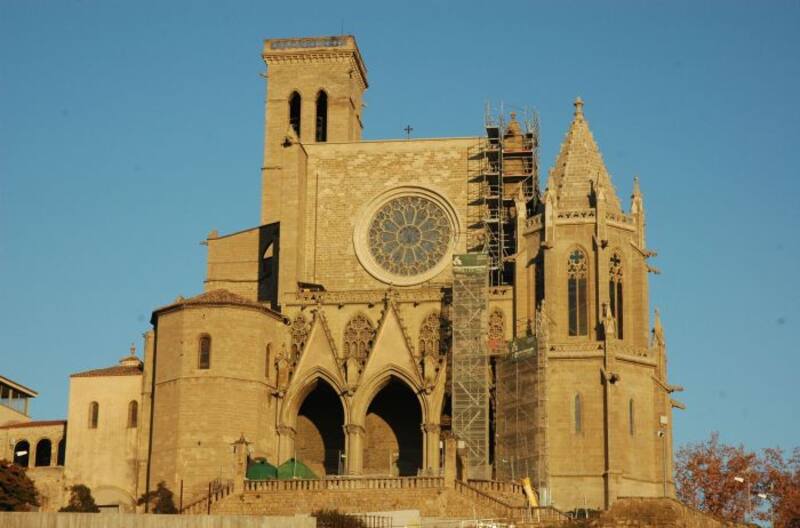 Descubre a 1 hora de Barcelona, tiene calles de ensueño, arquitectura clásica y la mejor gastronomía.