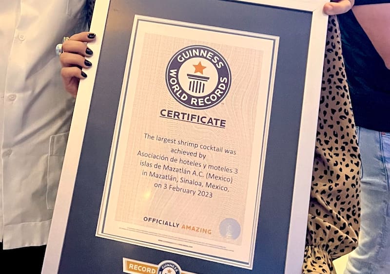 Este es el certificado Guinness que recibió la ciudad de Mazatlán. Foto: Twitter @sinaloa_sectur.