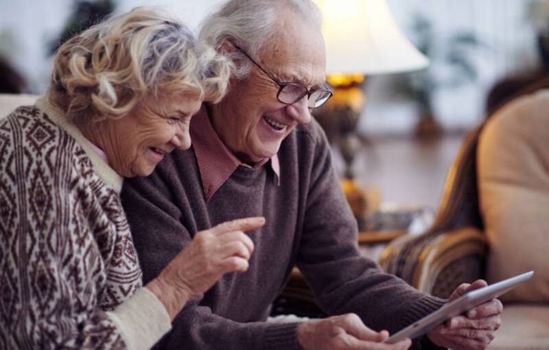 Atención jubilados y pensionados: Banco Santander presenta este nuevo beneficio para sus clientes. Imagen: archivo.