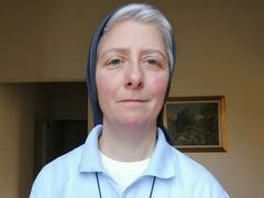 Encarcelan a una monja por sus vínculos con la Mafia italiana: la improbable historia de Sor Colina