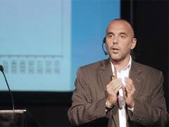 D’Attellis: “Sturzenegger se autoengaña o nos engaña al decir que las tasas altas no tienen impacto