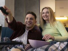 La comedia negra que se metió en el ranking de lo más visto en Netflix en pocos días: tiene 8 capítulos y es ideal para maratonear