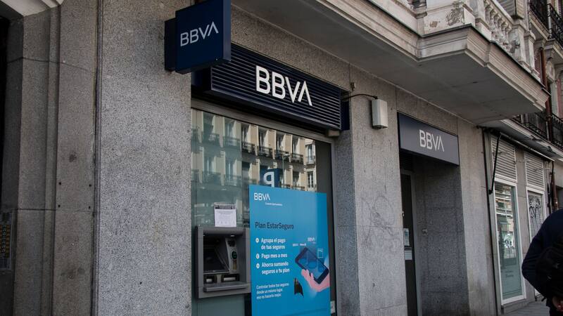 BBVA CIERRA CUENTAS | El banco da de baja todas las cuentas que cometan estas irregularidades.