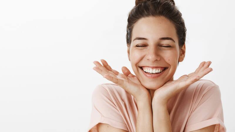 Adiós manchas de la piel: los productos naturales que te ayudarán a lucir una piel más joven.