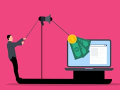 Podría estar jubilado pero decidió enseñar Cobol a los jóvenes, el lenguaje que usan los bancos