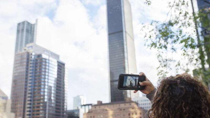 La edificación se ha convertido en un símbolo del progreso y la modernidad, reflejando el crecimiento económico de la región.