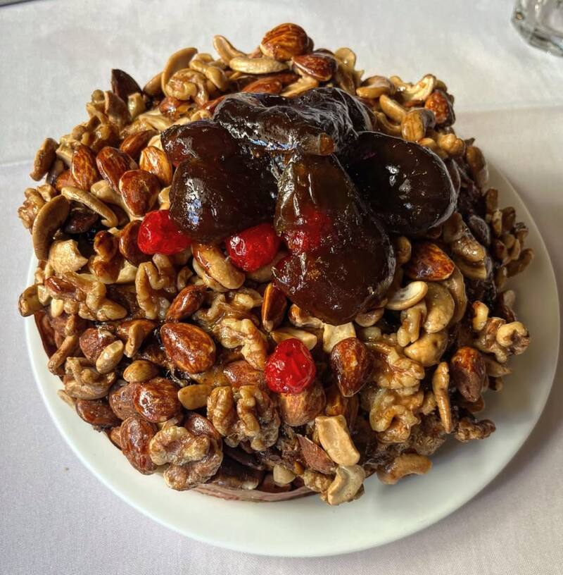 El pan dulce de Plaza Mayor se vende a un precio de $25.000 por kilo. (Foto: Instagram @plazamayorok)