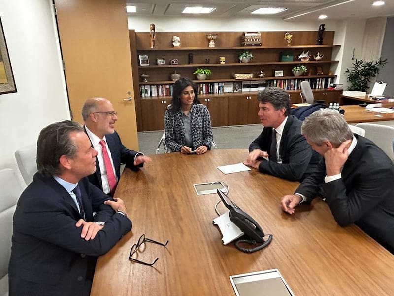Posse se reune con Gopinath para explicar los cambios antes de que vote el directorio del FMI