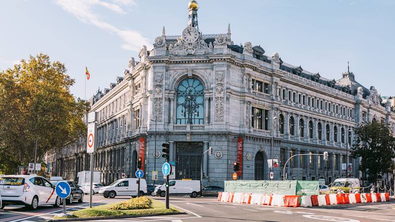 Solo por hoy: el Banco de España publica ofertas de empleos con sueldos de hasta 30.000 euros.