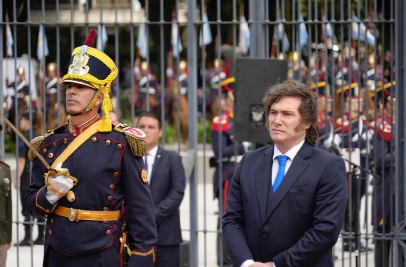 GOBIERNO AL BORDE: Inflación, Justicia y Tensiones Internas