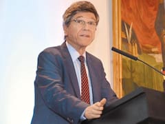 Jeffrey Sachs: "Acuerdo entre Gobierno, industria y gremios haría más fácil bajar inflación"