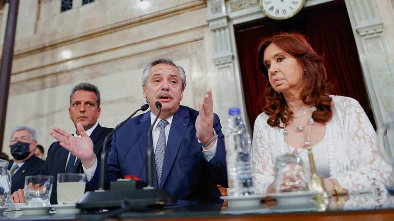 Sergio Massa, Alberto Fernández y Cristina Kirchner.