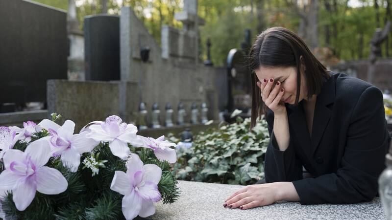 Adiós a la pensión por viudez: todas las personas que posterguen este trámite perderán el beneficio económico.