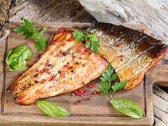 Ni atún ni merluza: este es el pescado con más omega-3 que ayuda a aumentar los niveles de vitamina D y reduce el colesterol malo