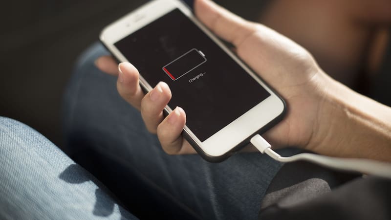 Una investigación reveló cómo hacer para que la bateria de tu telefono dure más tiempo.