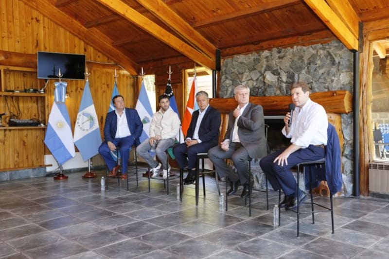 Weretilneck, Torres, Figueroa, Ziliotto y Melella ofrecieron una conferencia conjunta en el sur