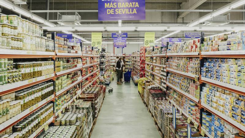 Una de las cadenas de supermercados más importantes de España abre una nueva tienda.