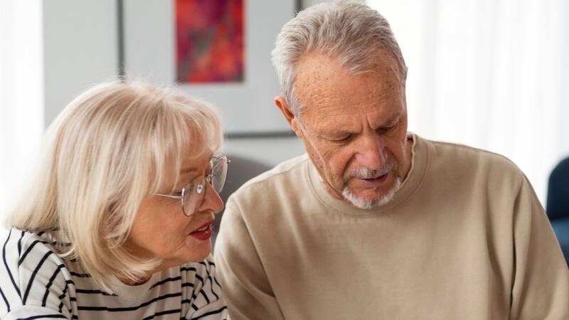 Estas personas podrán retirarse antes de los 60 años en el IMSS. Fuente: Shutterstock.
