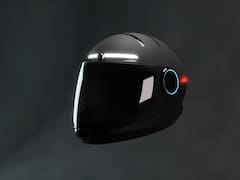 Este casco inteligente conecta a los motoristas con la DGT en caso de un accidente: cómo funciona
