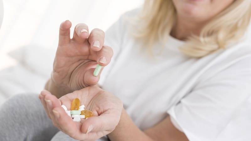 La vitamina B-12 es fundamental para el mantenimiento de la salud del sistema nervioso.