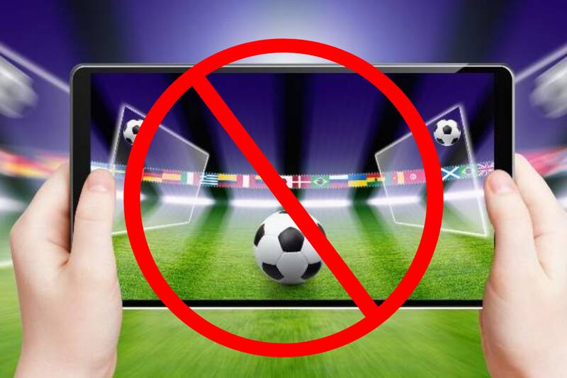 Sitios como Pelota Libre o Fútbol Libre están plagados de anuncios emergentes (pop-ups) y redirecciones automáticas a sitios web fraudulentos, de apuestas no reguladas o incluso contenido prohibido.