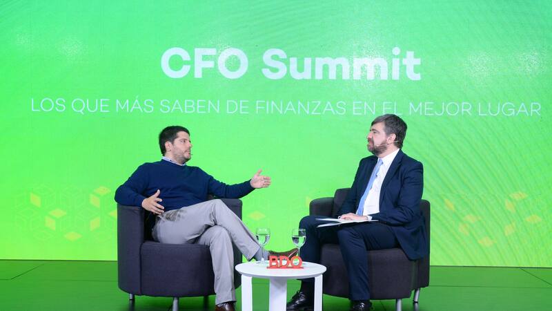 Pablo Knopoff, socio de la consultora Isonomía, junto a Hernán de Goñi, Director Periodístico en El Cronista