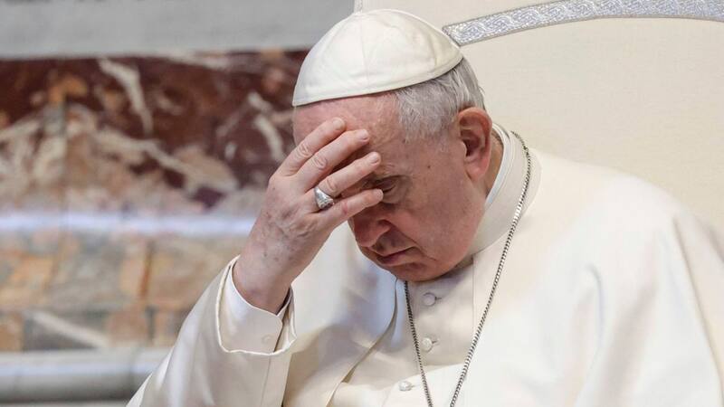 Tristeza en el Vaticano por la salud del Papa Francisco: el Sumo Pontífice sigue con oxígeno y su diagnóstico es reservado.