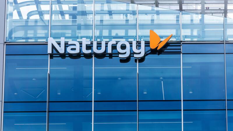 Naturgy anuncia una inversión de 1340 millones de euros para modernizar su red eléctrica y promover el biometano.