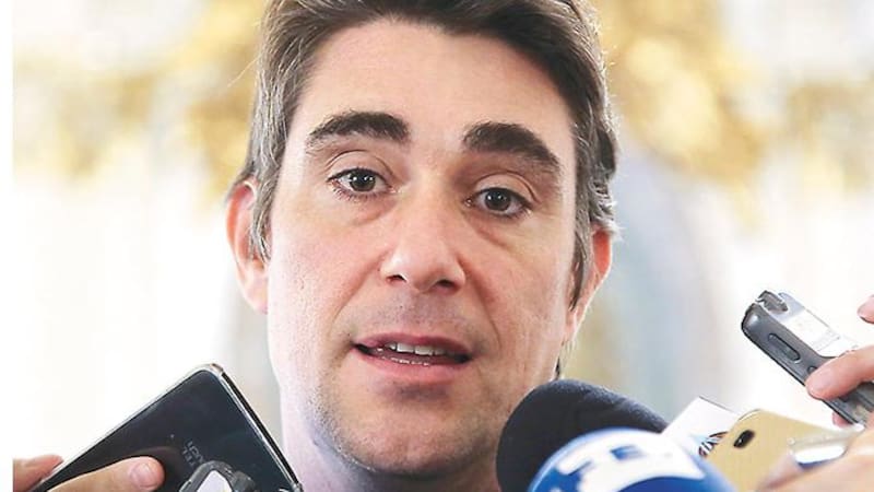 El ministro de Energía, Javier Iguacel, prometió acotar aumentos a 25%