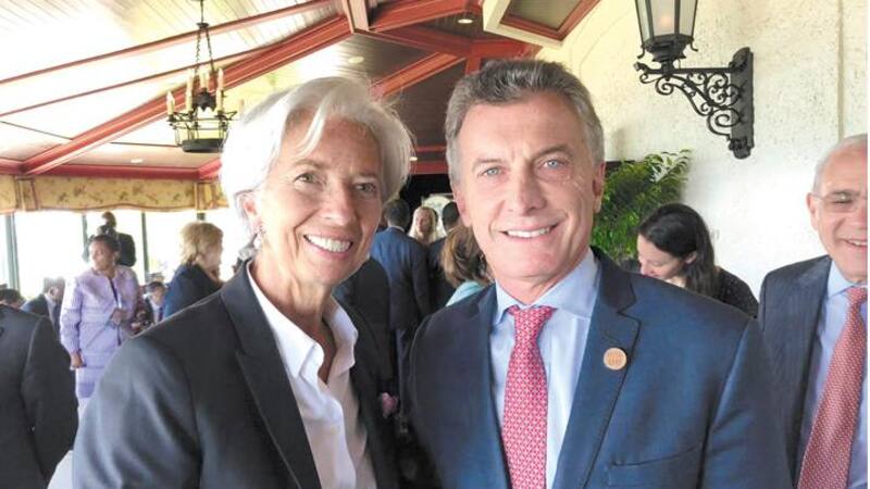 Lagarde mantuvo un breve encuentro con Macri en Charlevoix, Canadá, el mes pasado