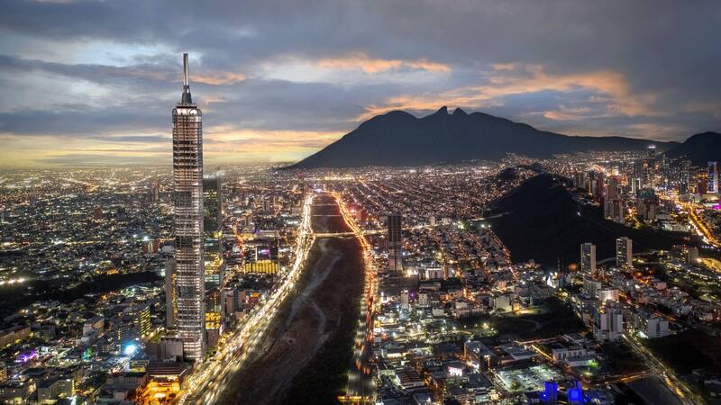 Este rascacielos de lujo contará con oficinas, departamentos exclusivos y un hotel de alto nivel.