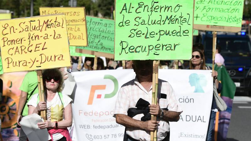 Manifestación en Madrid convocada por la Asociación de Salud Mental, El Timón. EFE