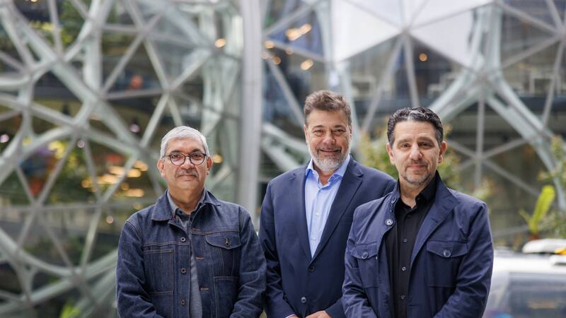 Darío Werthein Rajeev Badyal Panos Panay, de Amazon