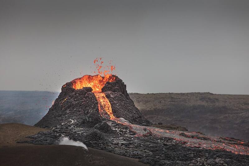 El monte Erebus, ubicado en la Antártida, es el volcán activo más austral del mundo. (Foto ilustrativa: Freepik)
