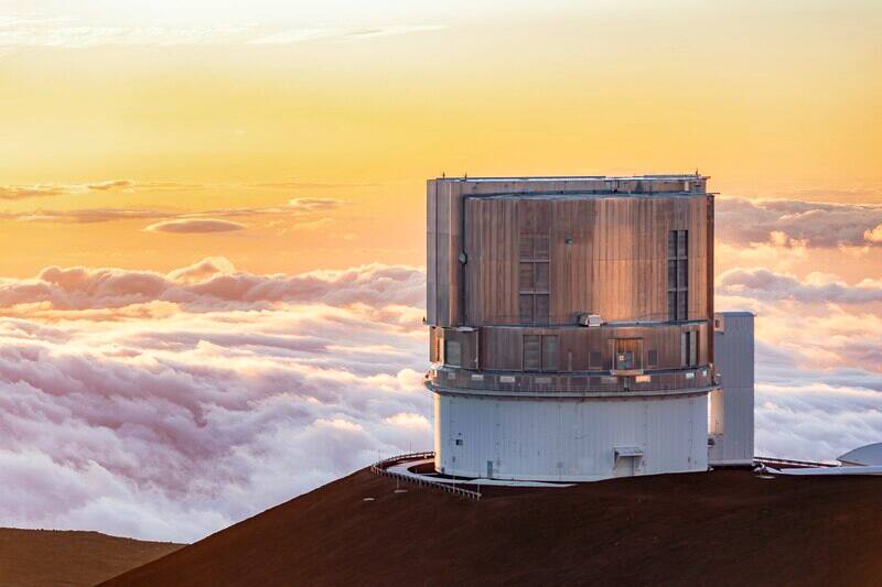 El telescopio Subaru cerca de la cumbre de Maunakea en Hawai. (Wikimedia Commons - International Gemini Observatory/NOIRLab/NSF/AURA/ T. Slovinský)