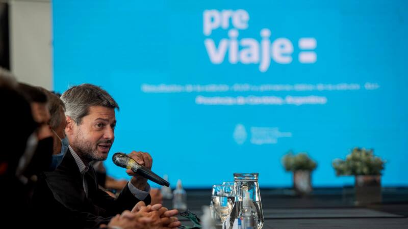 Según Matías Lammens, ministro de Turismo, la demora se debía a que todavía se estaban negociando tarifas con el sector hotelero.