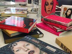 Dos emprendedoras apuestan a los libros chic