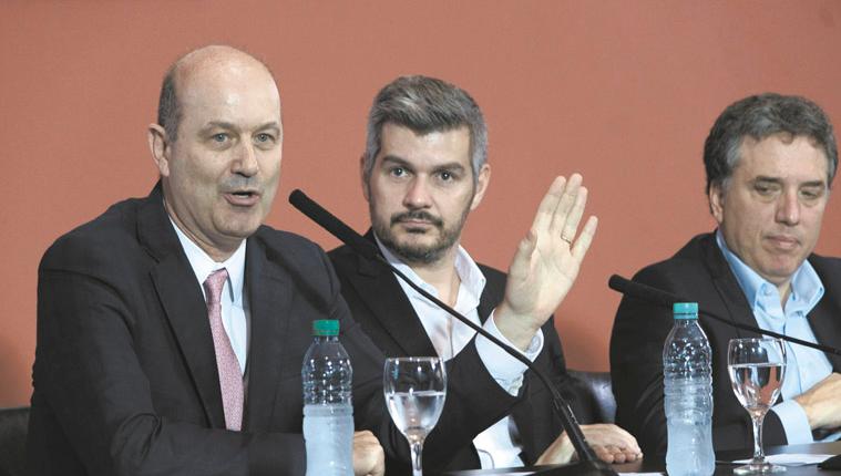 Marcos Peña, Federico Sturzenegger, Nicolás Dujovne y Luis Caputo, en el anuncio de nuevas metas de inflación