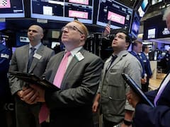 Cómo aprovechar 70 años de historia para ganar 20% en dólares en Navidad