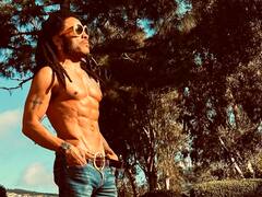 Lenny Kravitz reveló cuál es su dieta y cómo es la rutina de ejercicios que lo mantiene así a los 60 años