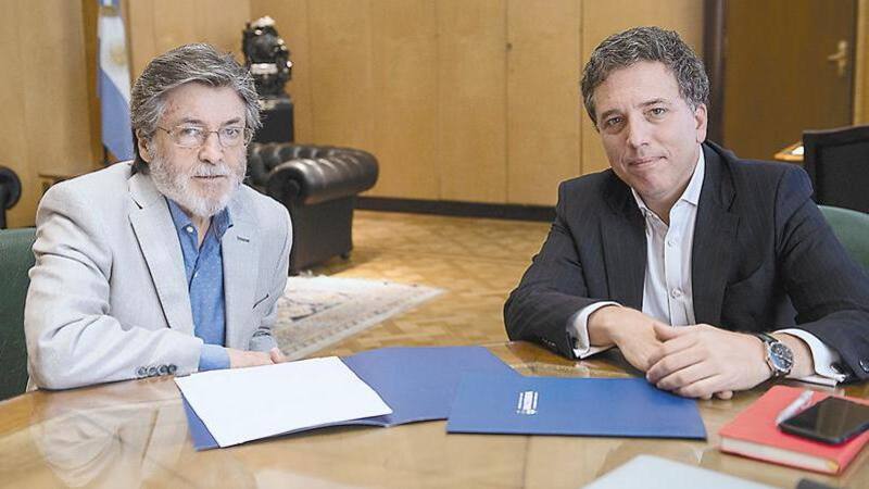 El titular de la AFIP, Alberto Abad, y el ministro de Hacienda, Nicolás Dujovne