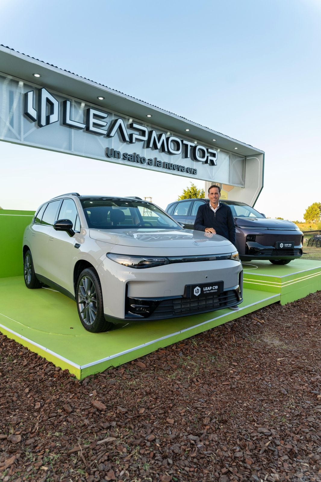 Stellantis entra a la carrera de los autos chinos pero alerta por el peso de los impuestos en la producción y los precios